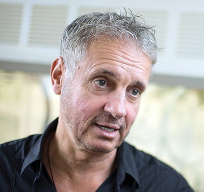 Headshot of Steve Fesik wearing a black shirt.