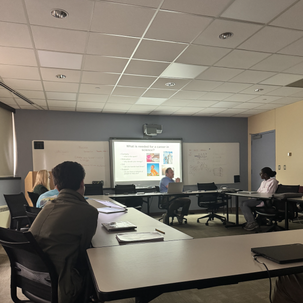 Derek Claxton speaking to BioCoDE participants about his career journey.