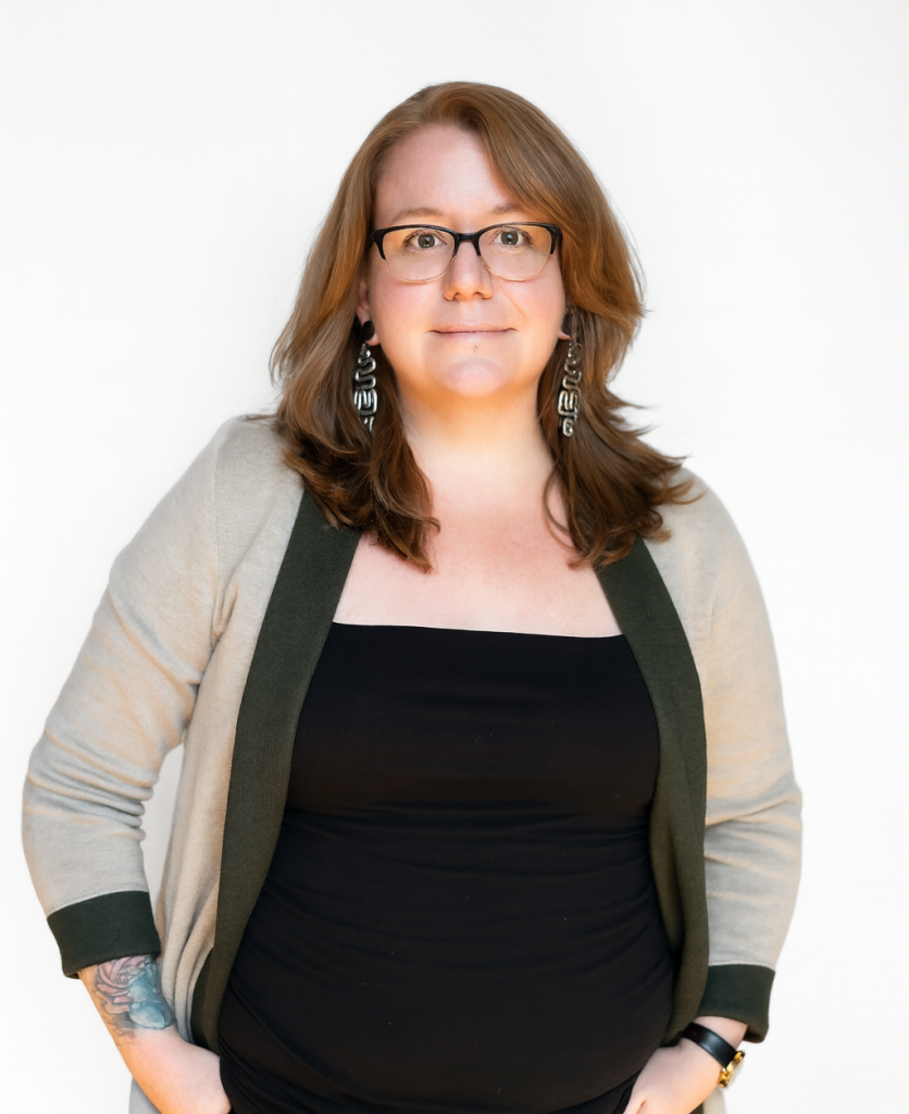 Hannah Collins headshot