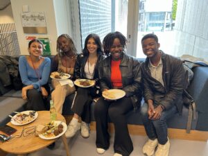 2D1D2726-2B02-48EC-AB87-D72677D473E9_1_102_o