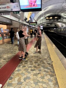 C9EB8E25-8591-4552-80F0-2D05B21F055A_1_102_o