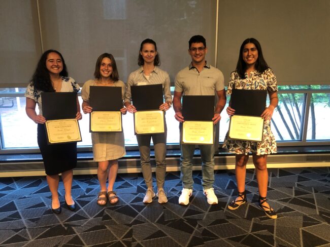 reu 2022 award photo