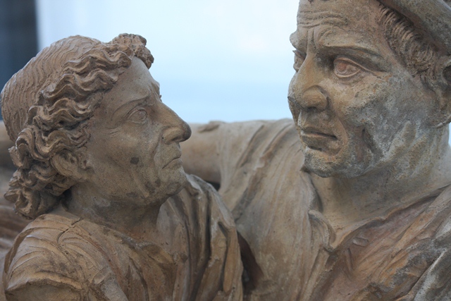 Carpino - Volterran urn, detail, resized