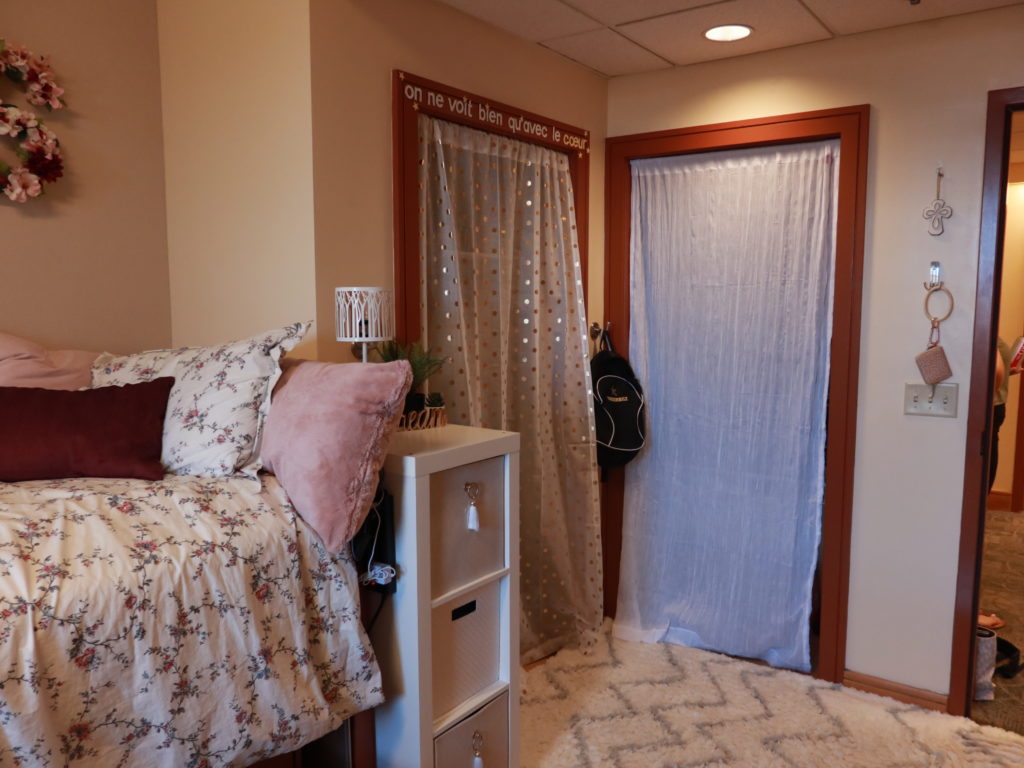 *Stambaugh House Double Gallery Housing and Residential Experience