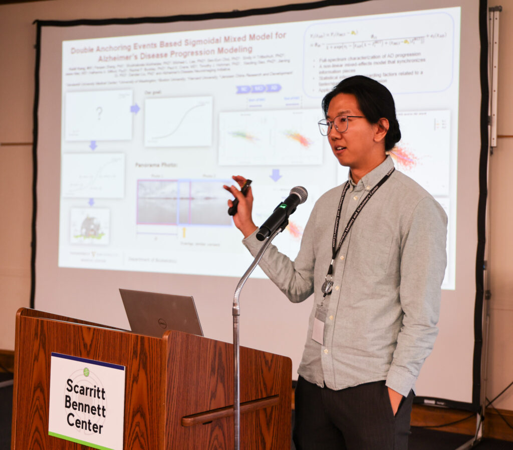 Kaidi Kang presenting his research at Vanderbilt Alzheimer's Disease Research Day