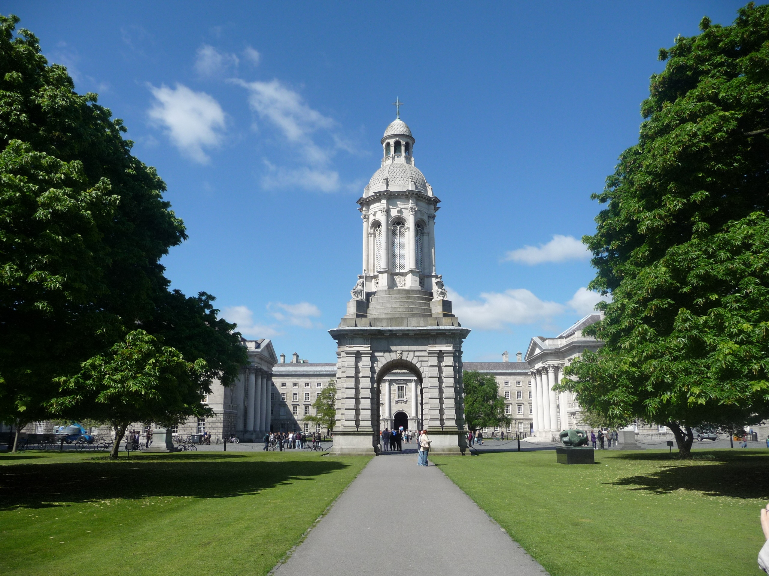 View of the Campanile and Parliament Square, courtesy of the Consortium for Advanced Studies Abroad