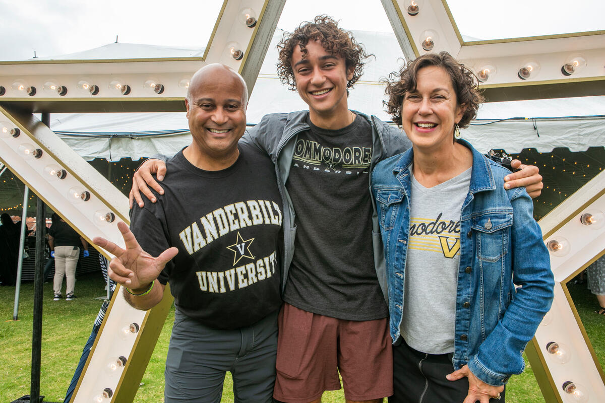 Tailgate Brunch Family Weekend Purdy Field Vanderbilt University Nashville, TN    Photo: Anne Rayner