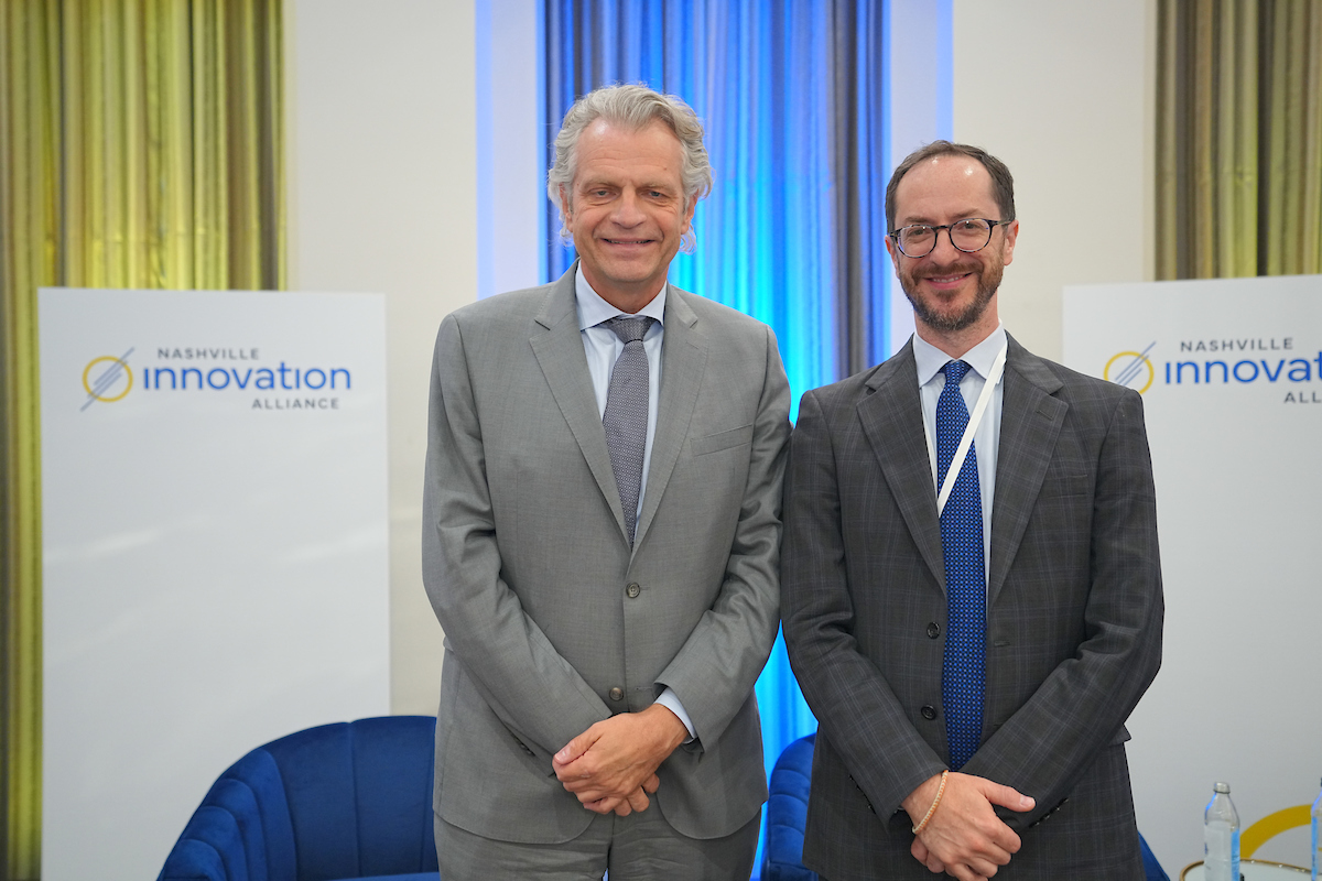 Vanderbilt Chancellor Daniel Diermeier and Nashville Mayor Freddie O’Connell during the Nashville Innovation Alliance Innovation Ecosystem Forum on Monday, July 29, 2024. (Harrison McClary/Vanderbilt University)