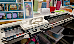 Knitting Machine