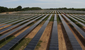 Vanderbilt continues carbon neutral collaboration with Clearloop, supporting rural West Tennessee solar farm
