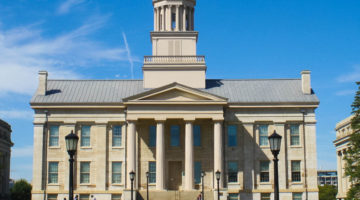 Vanderbilt Business Team Wins the 2nd Annual Iowa MBA Business Analytics Case Competition