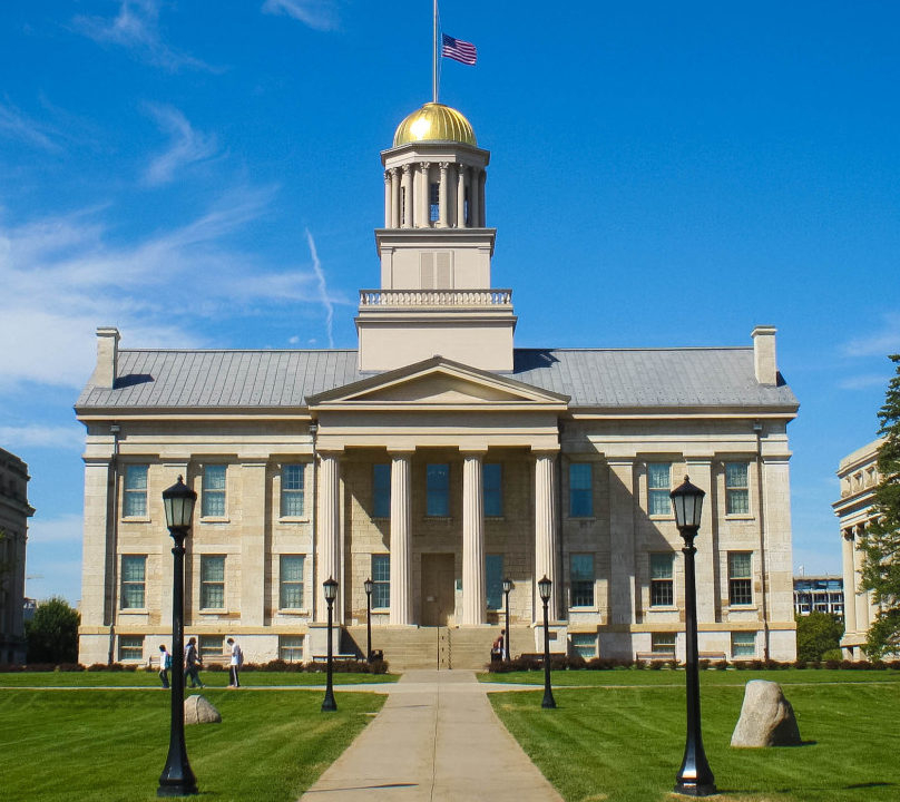 Vanderbilt Business Team Wins the 2nd Annual Iowa MBA Business Analytics Case Competition