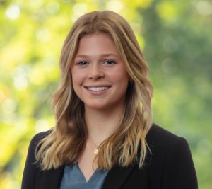 Olivia Moore in her Vanderbilt Business headshot