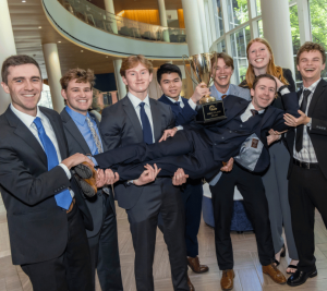 Pictured: The winning team from Week 2 of the Accelerator program at Vanderbilt Business. The client for Week 2 was HCA Healthcare.