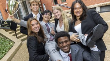 Accelerator® Summer Business Immersion: Students Pitch Pet Food Solutions to Mars