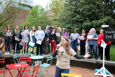 Biggest Balcony Scene led by Nashville Shakespeare Festival's Denice Hicks 