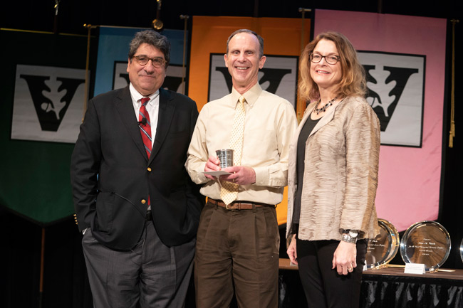 Chancellor Nicholas S. Zeppos, Ellen Gregg Ingalls Award for Excellence in Classroom Teaching recipient Gerald Roth and Faculty Senate chair Vickie Greene 