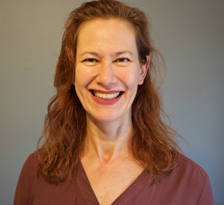 headshot photo of Elizabeth Meadows 