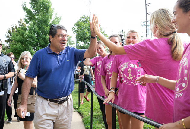 Chancellor Nicholas S. Zeppos greets first-year students and their families at Move-In Aug. 18. (Joe Howell/Vanderbilt)