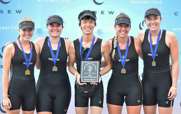 Women Rowers 2018 Champions 