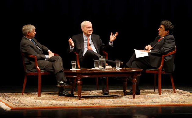 Chancellor Nicholas S. Zeppos (right) hosted MSNBC's Chris Matthews (center) and Vanderbilt Distinguished Visiting Professor Jon Meacham (left) for a Chancellor's Lecture Series discussion March 27. (Steve Green/Vanderbilt)