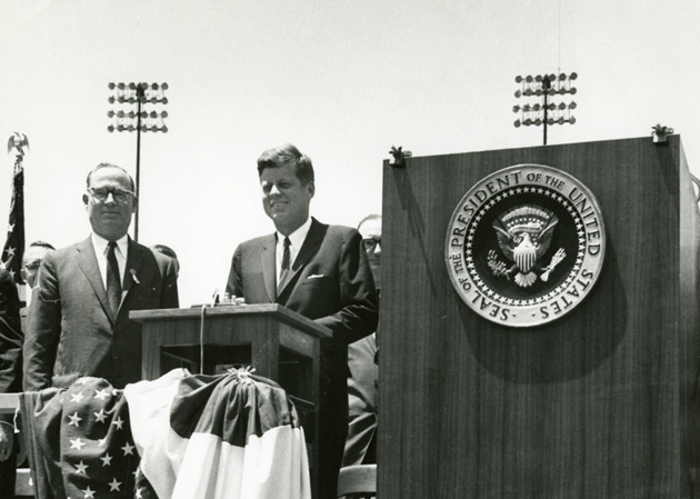 L-r: William H. Vanderbilt and President John F. Kennedy, who delivered the Founder's Day address for Vanderbilt's 90th convocation on May 18, 1963. (Vanderbilt University Photographic Archives)