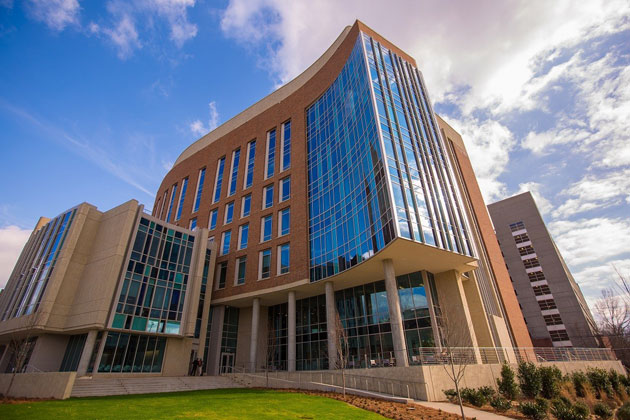 This 250,000-square-foot structure is home to both the Engineering and Science Building, which includes laboratories, classrooms and a state-of-the-art clean room, and Vanderbilt’s Innovation Pavilion, which includes the Wond’ry and its makerspace. (Daniel DuBois/Vanderbilt)