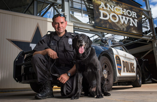 VUPD Lt. Jason Bates and Cpl. Gauge (John Russell/Vanderbilt)