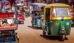 india-street-scene