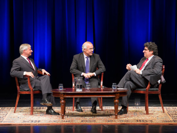 "New York Times" columnist David Brooks (center) was the featured guest at a Chancellor's Lecture Series event hosted by Chancellor Nicholas S. Zeppos (right) and Distinguished Visiting Professor Jon Meacham (left) Sept. 22. (Susan Urmy/Vanderbilt)