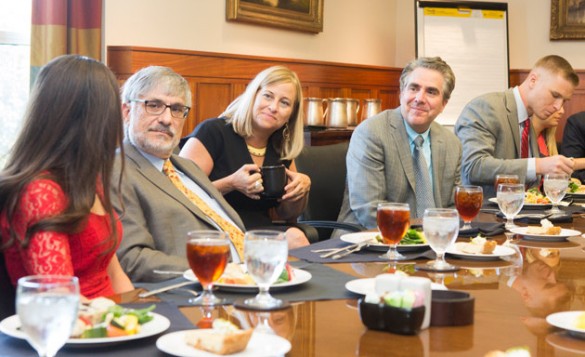 Mayor Megan Barry and Owen School Dean Eric Johnson meets with students Aug. 30. (Susan Urmy/Vanderbilt)