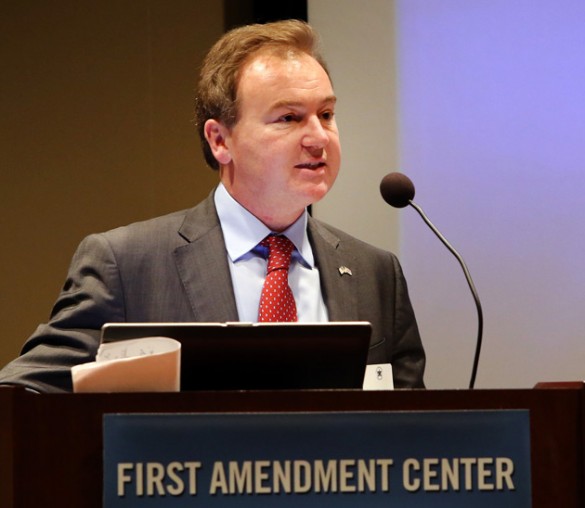 British Consul General Jeremy Pilmore-Bedford of the British Consulate General in Atlanta discussed the Marshall Scholarship at the John Seigenthaler Center Feb. 25. (Steve Green/Vanderbilt)