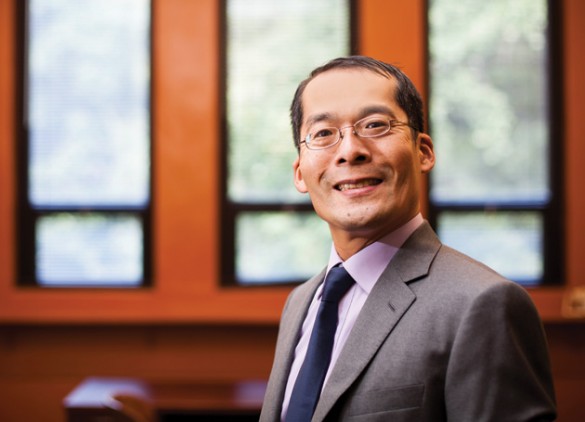 Atsushi Inoue, professor of economics