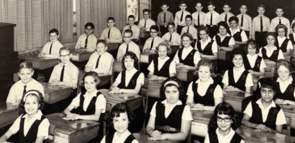 b&w old classroom photo