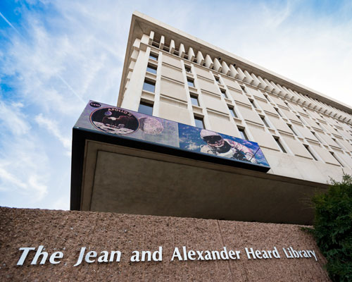 The Jean and Alexander Heard Library, as seen from 21st Avenue South. (Photo by Jon Erickson)