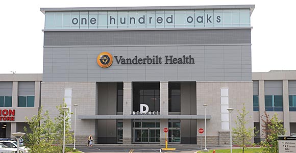 The Vanderbilt Comprehensive Care Clinic recently moved its clinical services to Vanderbilt Health One Hundred Oaks.