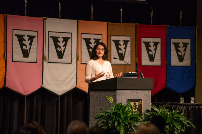 Associate Professor of Psychology Suzana Herculano-Houzel shared her research on how the evolution of human brain function differentiates human beings from other animals during the Fall Faculty Assembly. (Joe Howell/Vanderbilt)