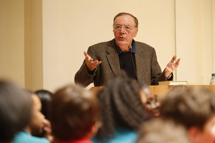 Bestselling author and Vanderbilt alumnus James Patterson speaking on the Peabody College campus in 2014. (John Russell/Vanderbilt)