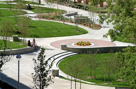 In the West End Neighborhood, former surface parking lots, roads and alleyways have been transformed into green space to create an environment more conducive for student gatherings and events. (Vanderbilt University)