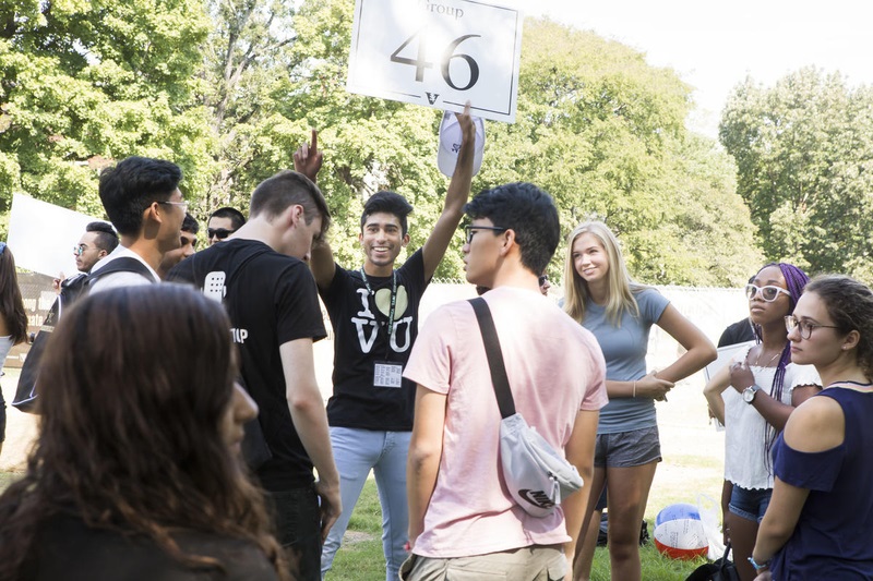 All first-year students are assigned to one of more than 90 Visions groups, which are led by faculty and student mentors (Susan Urmy/Vanderbilt University).