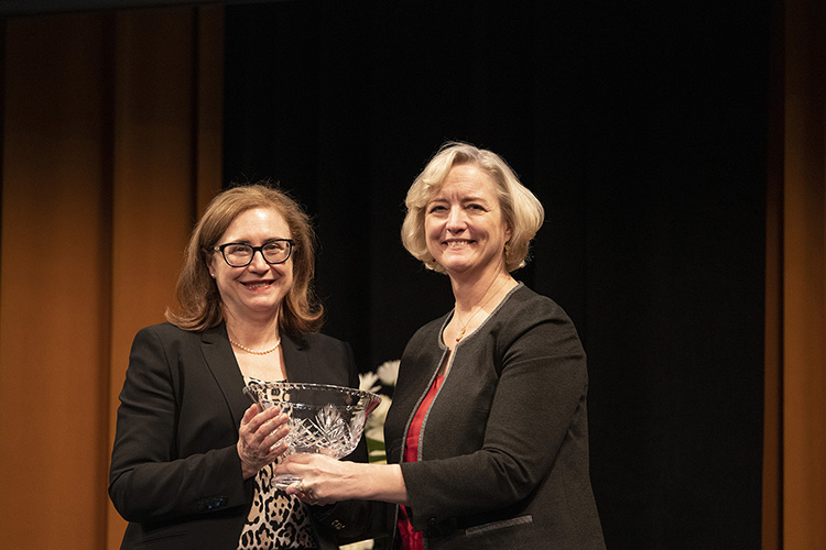 Commodore Award winner Sheree Wright (left) and Interim Chancellor and Provost Susan R. Wente (Joe Howell/Vanderbilt)