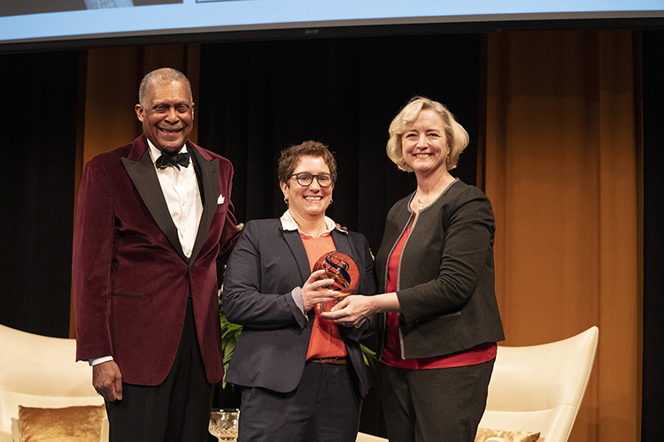 L-r: Interim Vice Chancellor for Equity, Diversity and Inclusion Dr. Andre Churchwell, Diversity Leadership Award winner Fran Spurrier and Interim Chancellor and Provost Susan R. Wente (Joe Howell/Vanderbilt)