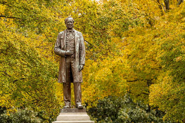 Statue Cornelius Vanderbilt, the university's founder. (John Russell / Vanderbilt)