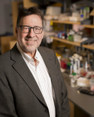 Jeffrey Cohn in lab, photo by Vanderbilt University