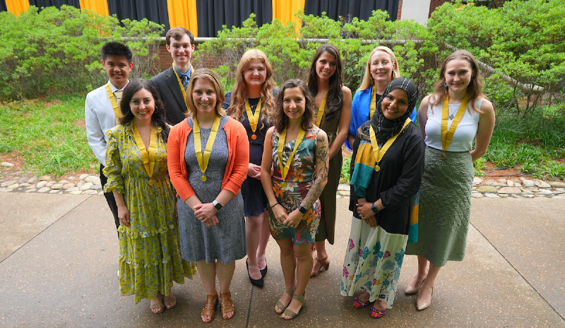 The Vanderbilt University Founder’s Medalists for 2023 are (front row, l–r) Ashley Detherage, Danielle Garrett, Veronika Kondev, Ayesha Muhammad, (back row, l–r) Patrick Darmawi-Iskandar, Jack Allen, Sara Johanson, Mary Teague, Jill Kinch and Estelle Shaya. (Harrison McClary/Vanderbilt)