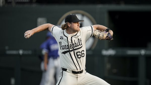 Vanderbilt Baseball on X: Schultz now pitching. 5-1, Dores trail. Time to  stretch. #VandyBoys