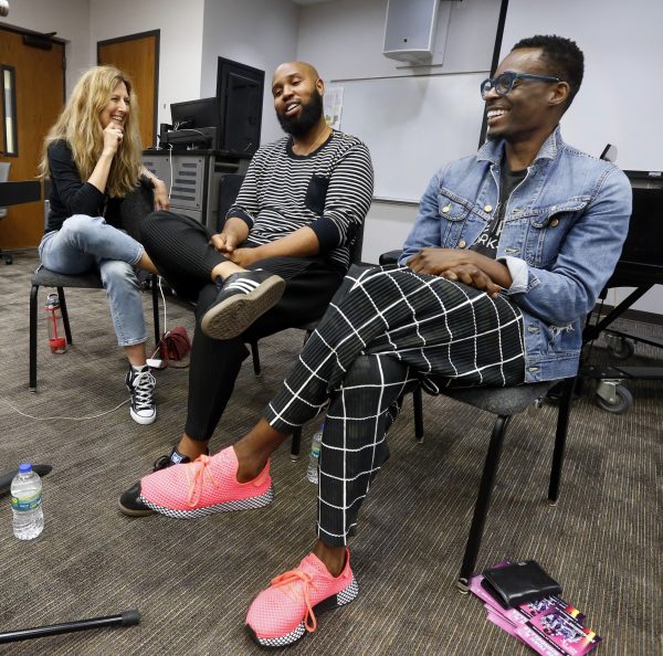 Deanna Walker hosts songwriters Claude Kelly and Chuck Harmony as guest speakers in her classroom. (Vanderbilt University)