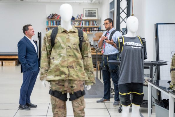 Rep. Mark Green speaks with Professor Karl Zelik on the development of the exosuit.