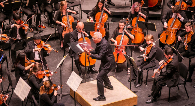 Robin Fountain conducts the Vanderbilt University Orchestra at Ingram Hall in February 2020. (Anne Rayner)