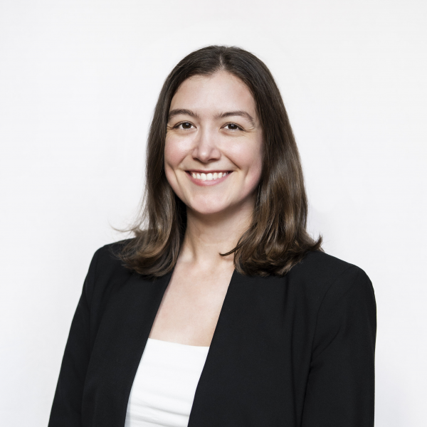 Pamela Popp headshot